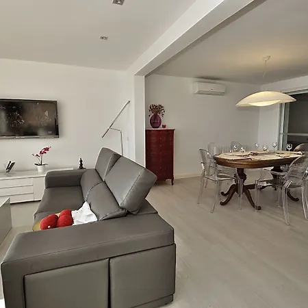 Costa Brava Apartment *